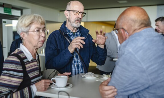 60-lecie Wydziału Budownictwa i Architektury Politechniki Lubelskiej. Zjazd absolwent&oacute;w, odsłonięcie rzeźby koziołka lubelskiego o imieniu Stach.